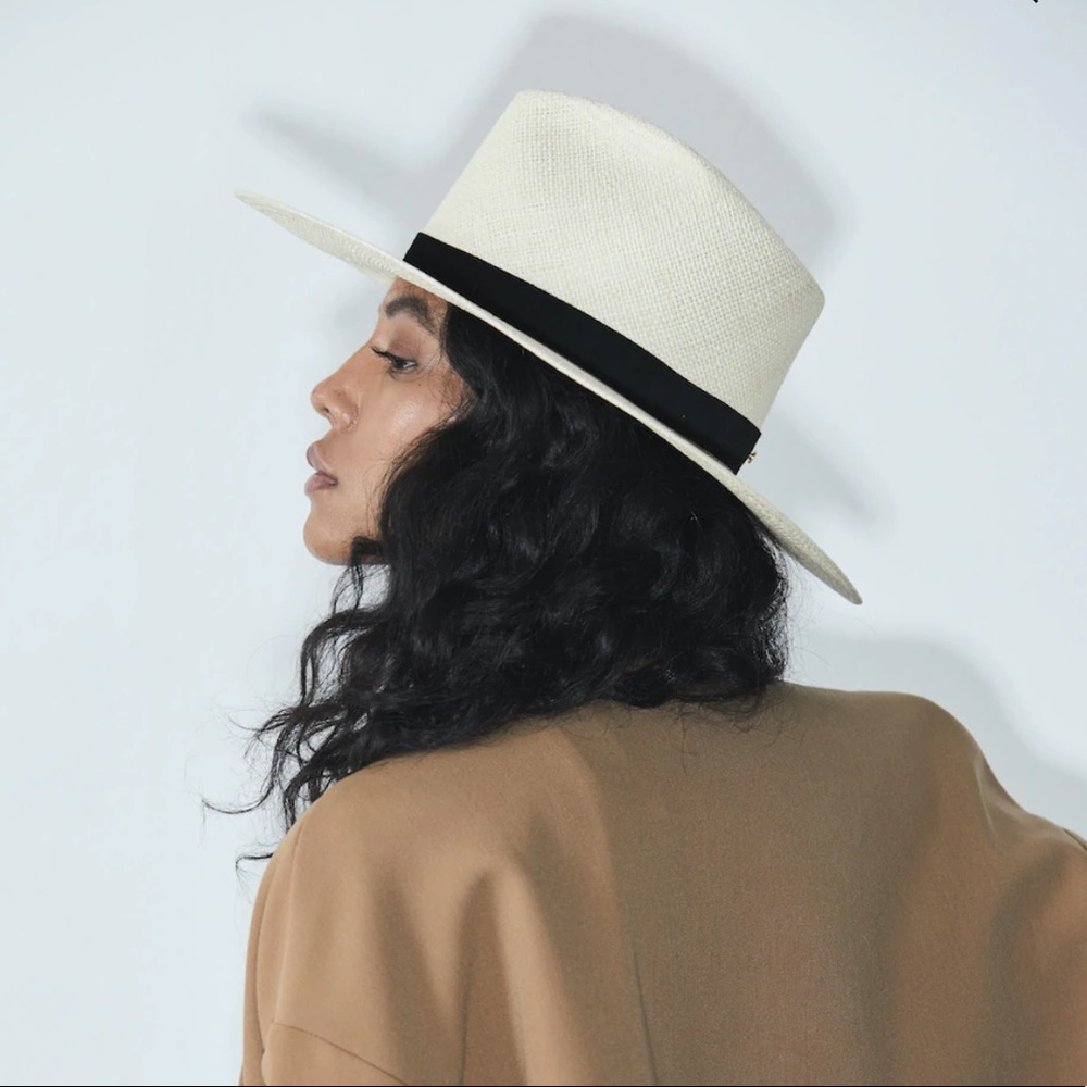 NWT Janessa Leoné Vija Natural Straw Hat